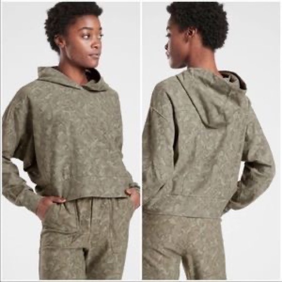Athleta Tops - Athleta Farallon Printed Sweatshirt Camo Green Medium